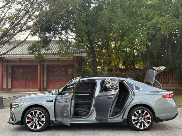 Geely Xingrui — Фото автомобиля 14