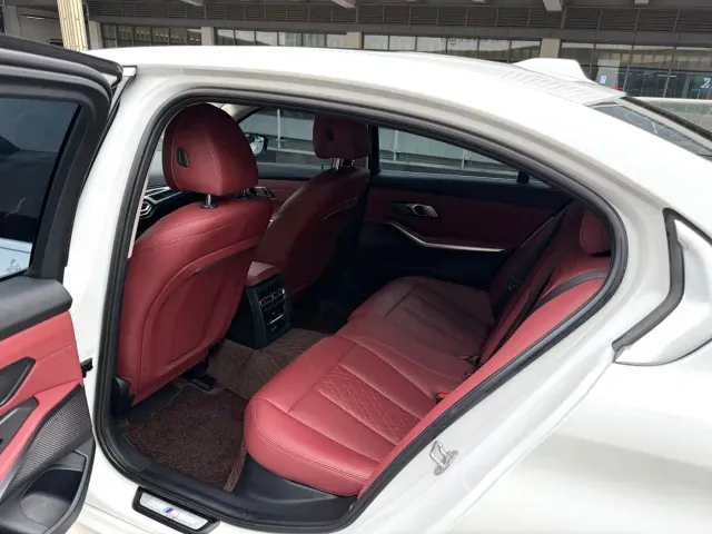 BMW 3 Series — Фото автомобиля 9