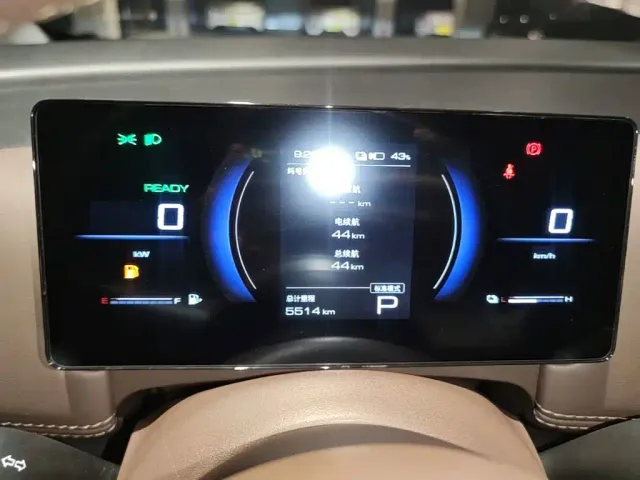 Wuling Starlight 730 — Фото автомобиля 11
