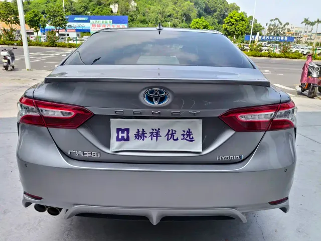 Toyota Camry — Фото автомобиля 14