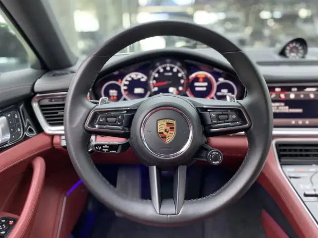 Porsche Panamera — Фото автомобиля 17