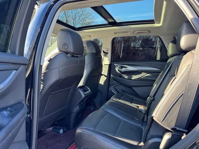 Buick Enclave — Фото автомобиля 12