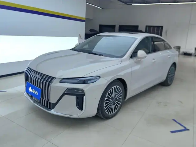 Фотография автомобиля — Roewe M7 DMH