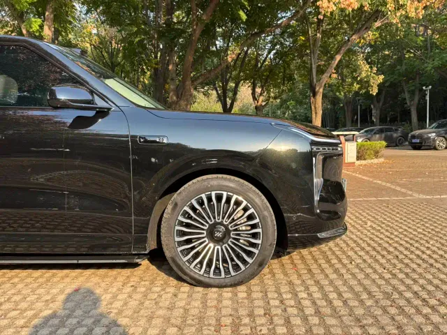 IM Motors LS8 — Фото автомобиля 15