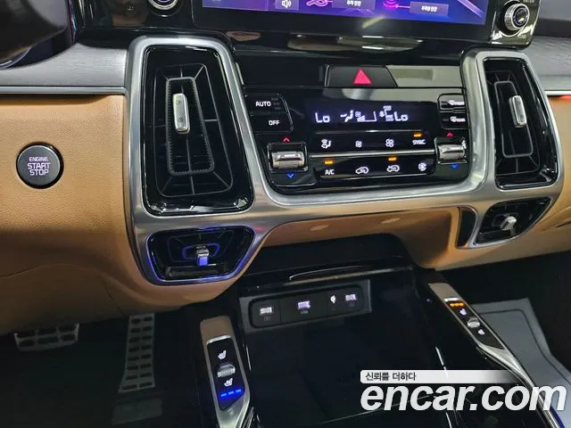Kia Sorento Sorento 4-е поколение Бензин 2.5T 4WD — Фото автомобиля 9