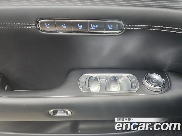 Genesis G90 RS4 — Фото автомобиля 8
