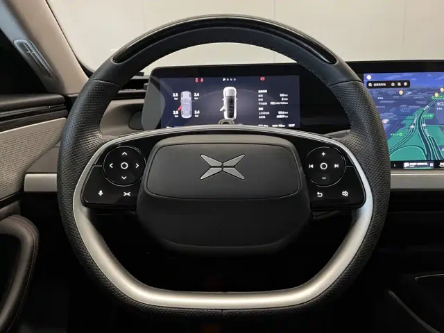 Xpeng P7 — Фото автомобиля 18
