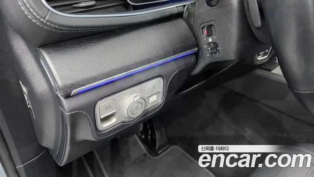 Mercedes-Benz GLE-Class — Фото автомобиля 18