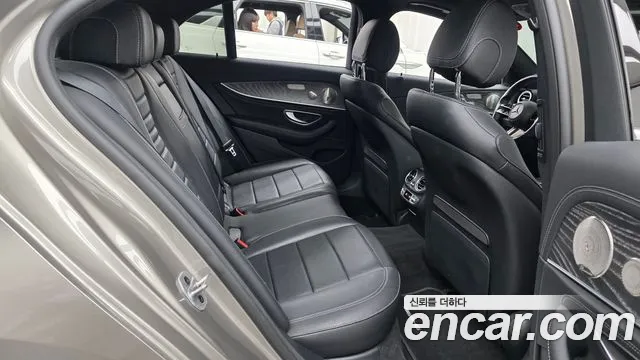 Mercedes-Benz E-Class W213 — Фото автомобиля 12