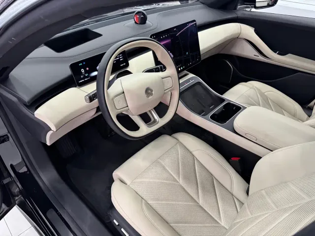 Nio ET5 Touring — Фото автомобиля 11