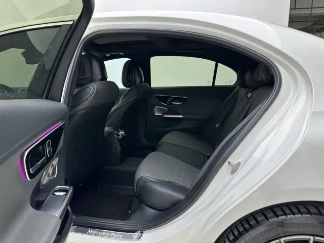 Mercedes-Benz C-Class — Фото автомобиля 17