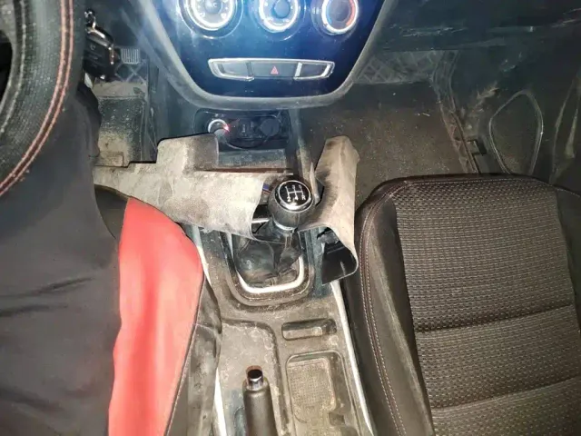 SWM Motor SWM X2 — Фото автомобиля 10