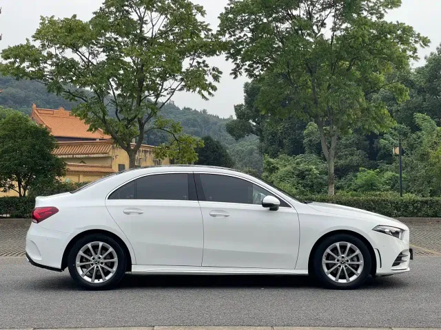 Mercedes-Benz A-Class — Фото автомобиля 4