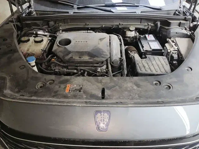 Roewe RX5 — Фото автомобиля 3