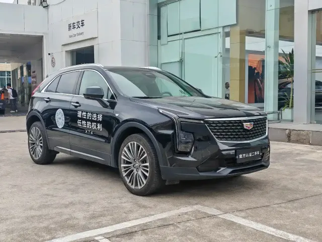 Cadillac XT4 — Фото автомобиля 3