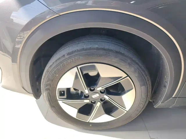 Geely Galaxy E5 — Фото автомобиля 22