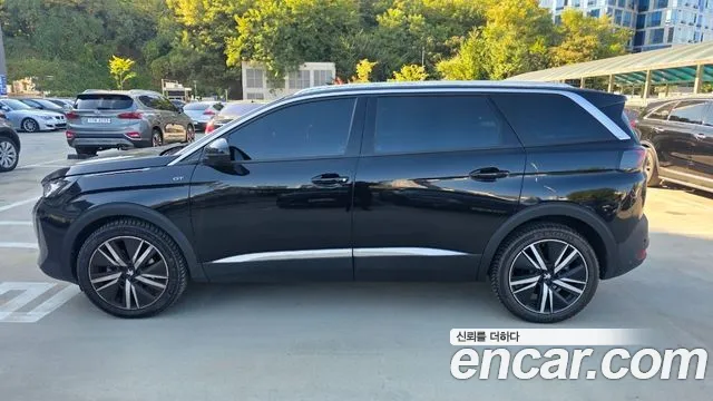 Peugeot 5008 2nd Gen — Фото автомобиля 3
