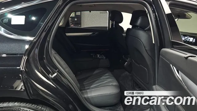 Genesis G80 RG3 — Фото автомобиля 16