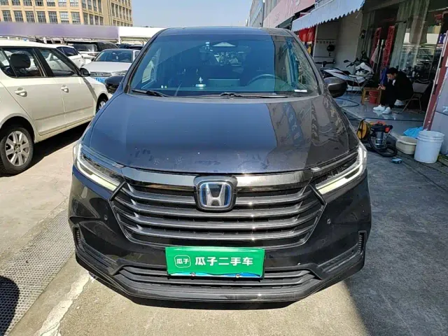 Honda Odyssey — Фото автомобиля 2