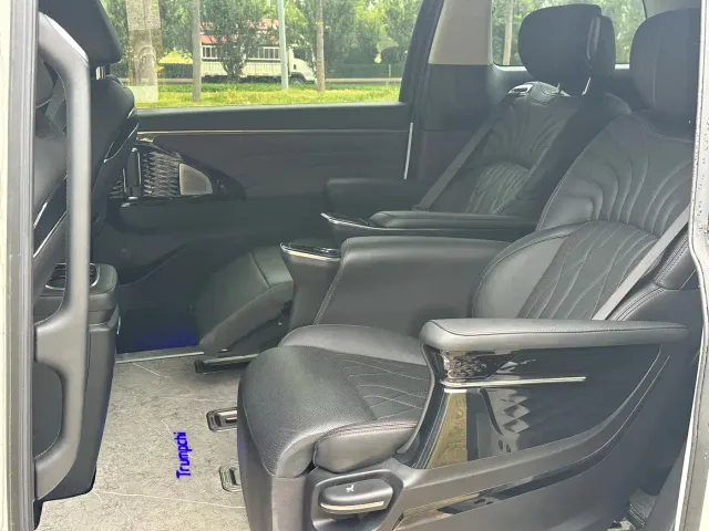 GAC Trumpchi M8 — Фото автомобиля 5