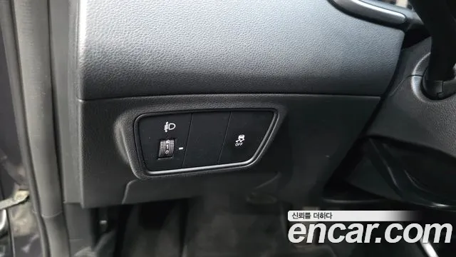 Hyundai Tucson Tucson (NX4) Дизель 2.0 2WD — Фото автомобиля 6
