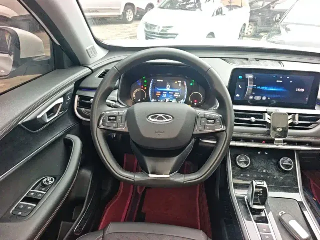 Chery Tiggo 8 — Фото автомобиля 10