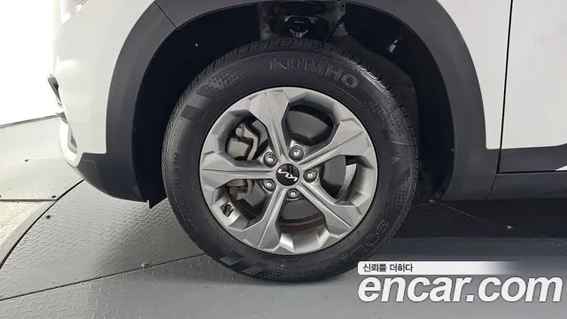 Kia Seltos — Фото автомобиля 5