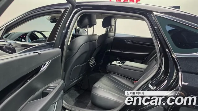 Genesis G80 Бензин 3.5 турбо AWD — Фото автомобиля 11