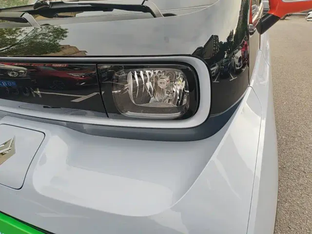 Baojun KiWi EV — Фото автомобиля 23