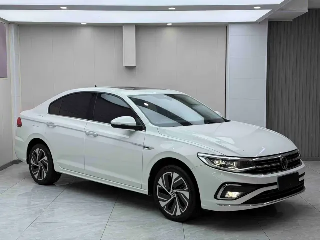 Volkswagen Bora — Фото автомобиля 3