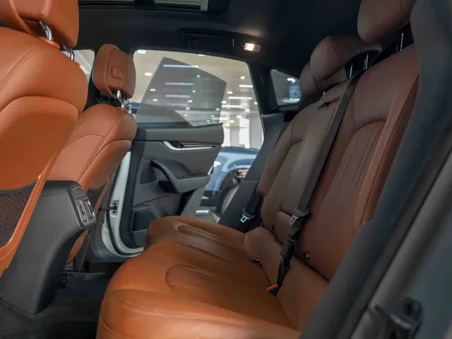 Maserati Levante — Фото автомобиля 16