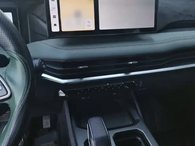 Geely Haoyue L — Фото автомобиля 22