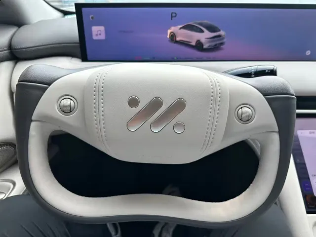 IM Motors LS6 — Фото автомобиля 30