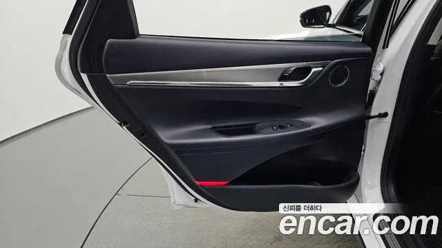 Hyundai Grandeur New — Фото автомобиля 14