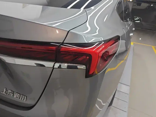 Buick LaCrosse — Фото автомобиля 7