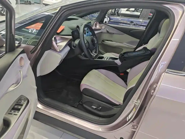BYD Dolphin — Фото автомобиля 14