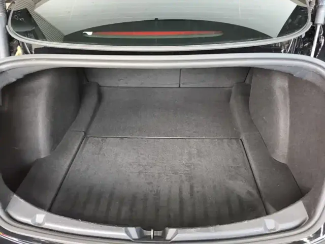 Tesla Model 3 — Фото автомобиля 18