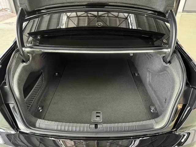 Audi A6L — Фото автомобиля 13