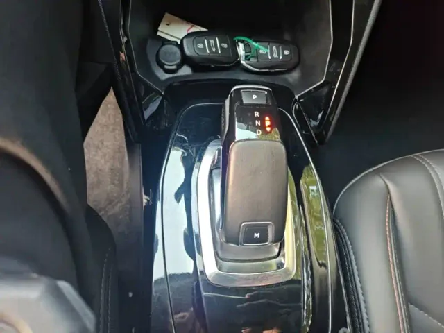 Peugeot 2008 — Фото автомобиля 13