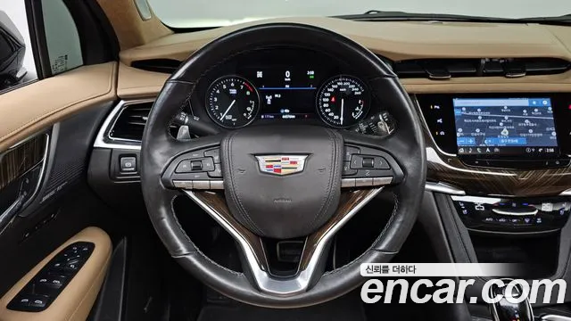 Cadillac XT6 — Фото автомобиля 13
