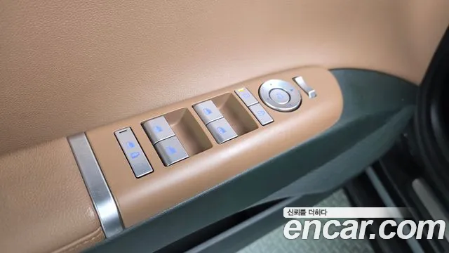 Hyundai Grandeur GN7 — Фото автомобиля 27