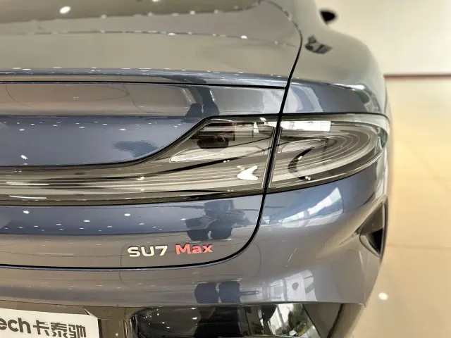 Xiaomi SU7 — Фото автомобиля 21