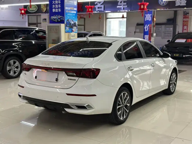 Kia K3 — Фото автомобиля 9