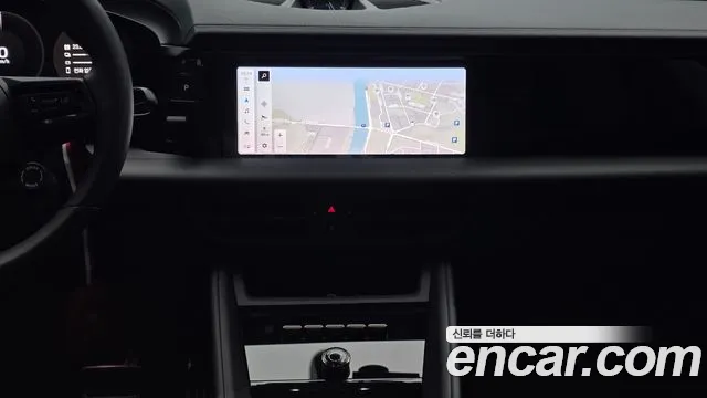 Porsche Macan — Фото автомобиля 19