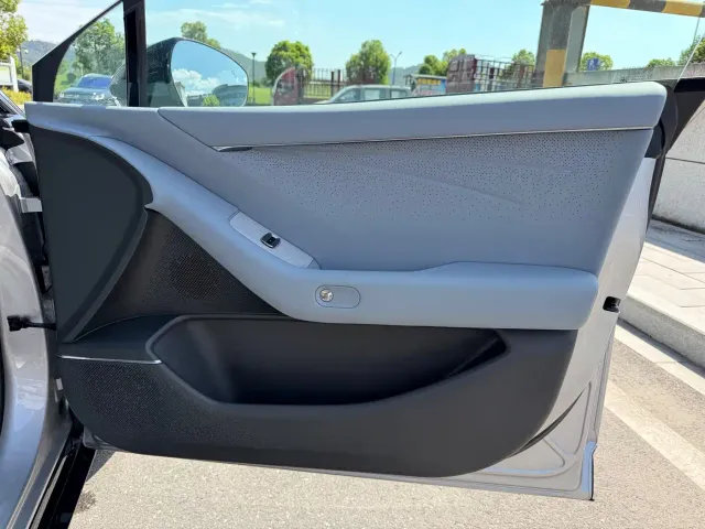 XPeng XPeng P7+ 2025 Extended Range — Фото автомобиля 11