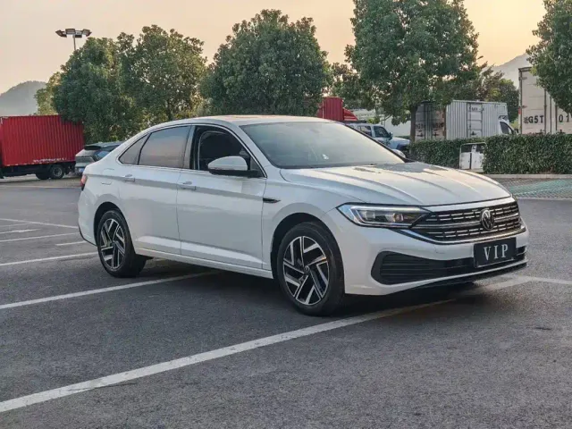Volkswagen Sagitar — Фото автомобиля 7