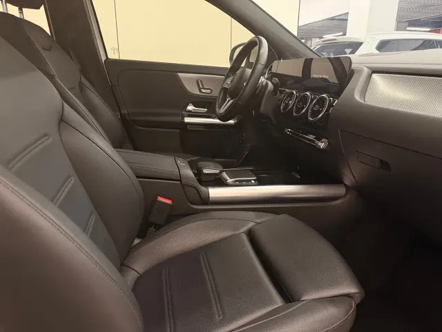 Mercedes-Benz GLA-Class — Фото автомобиля 10