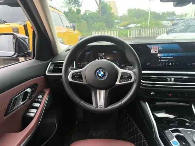 BMW i3 — Фото автомобиля 10