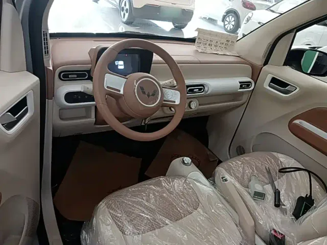 Wuling Hongguang Mini EV — Фото автомобиля 9