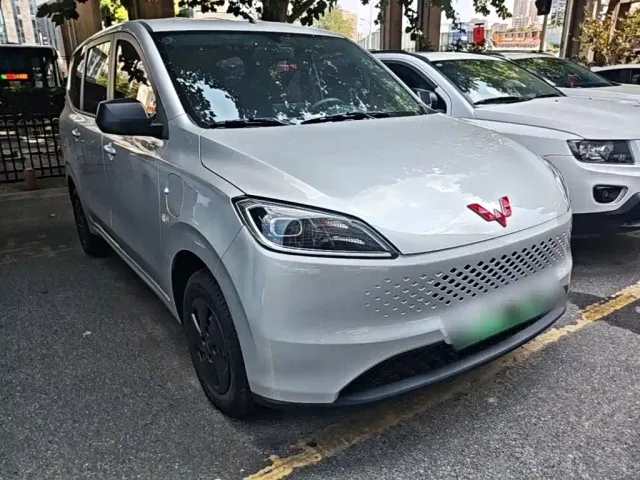 Wuling Hongguang — Фото автомобиля 3